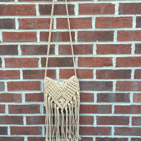 Crochet Crossbody Purse Tan Fringe Small Boho Festival - Picture 2 of 7